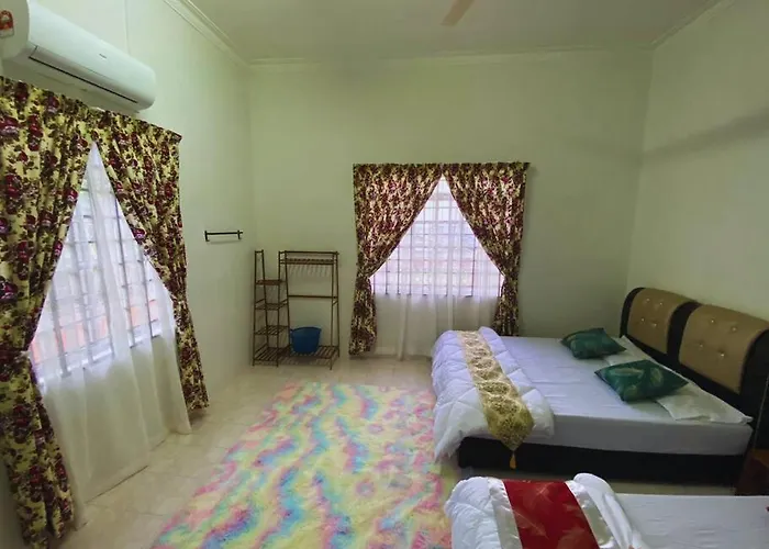 Batu Pahat Qastina Gunong Soga Homestay