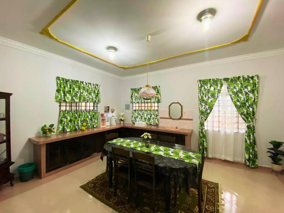 Holiday home Qastina Gunong Soga *